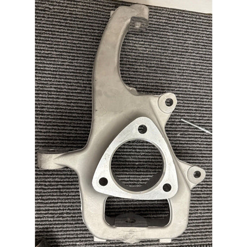 Front Suspension steering Knuckle Driver Side left